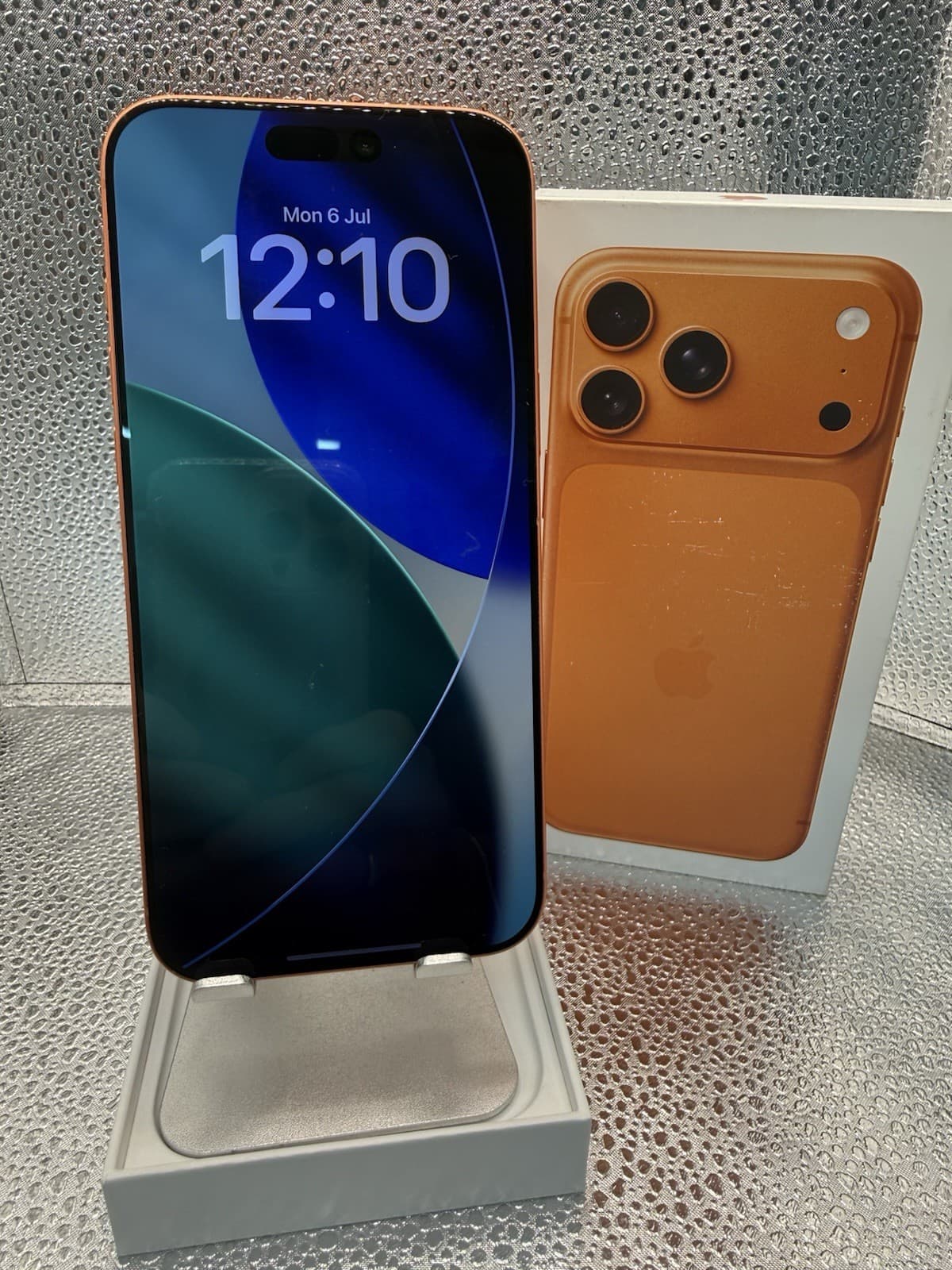 iPhone 17 Pro Max 512GB Unlocked Cosmic Organge 98% Battery, grade Good