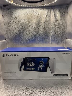 PS Portal Console boxed White With Charger, Handheld Grade A, grade Good